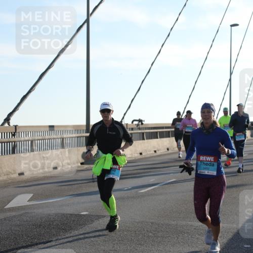 03.10.2025 - Köhlbrandbrückenlauf Yannick Fuchs http://msf.ph/oto/9177273 03.10.2025 08:27:35 Position 1 3492 meine-sportfotos.de