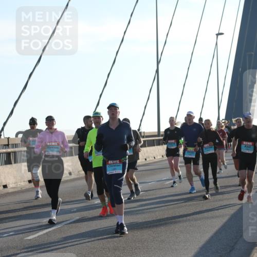 03.10.2025 - Köhlbrandbrückenlauf Yannick Fuchs http://msf.ph/oto/9177288 03.10.2025 08:27:36 Position 1 1473, 1364 meine-sportfotos.de