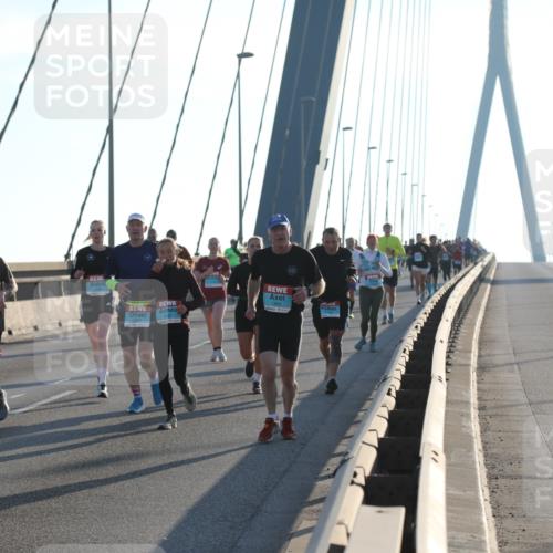 03.10.2025 - Köhlbrandbrückenlauf Yannick Fuchs http://msf.ph/oto/9177300 03.10.2025 08:27:37 Position 1 1364 meine-sportfotos.de