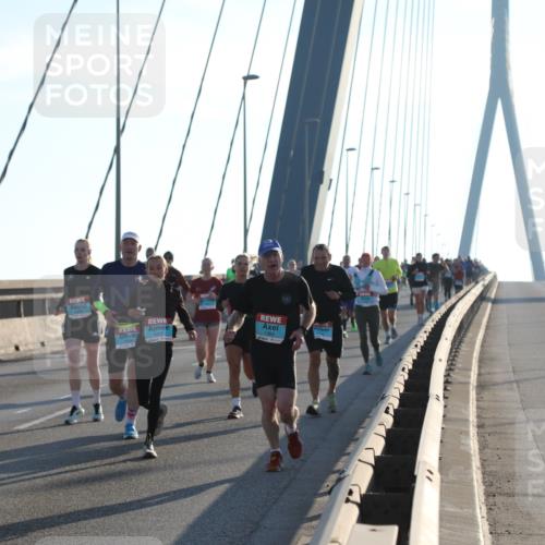 03.10.2025 - Köhlbrandbrückenlauf Yannick Fuchs http://msf.ph/oto/9177307 03.10.2025 08:27:37 Position 1 64, 1369 meine-sportfotos.de
