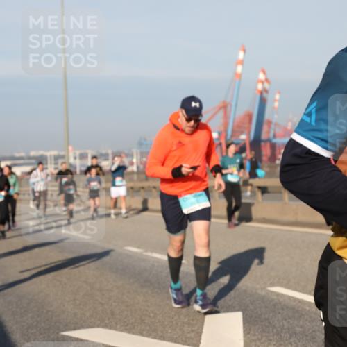 03.10.2025 - Köhlbrandbrückenlauf Yannick Fuchs http://msf.ph/oto/9177309 03.10.2025 08:48:19 Position 2 5 meine-sportfotos.de