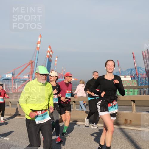03.10.2025 - Köhlbrandbrückenlauf Yannick Fuchs http://msf.ph/oto/9177464 03.10.2025 08:48:34 Position 2 1164, 1179, 1485 meine-sportfotos.de