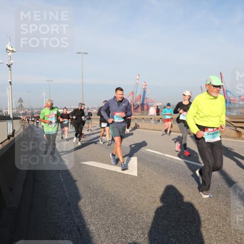 03.10.2025 - Köhlbrandbrückenlauf Yannick Fuchs http://msf.ph/oto/9177474 03.10.2025 08:48:35 Position 2 1164 meine-sportfotos.de