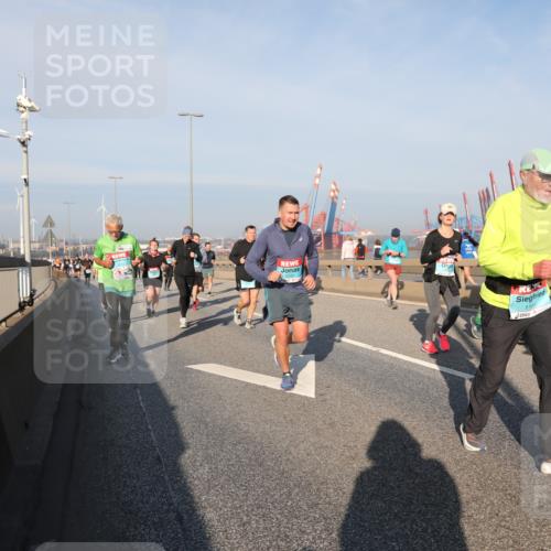 03.10.2025 - Köhlbrandbrückenlauf Yannick Fuchs http://msf.ph/oto/9177477 03.10.2025 08:48:35 Position 2 116 meine-sportfotos.de