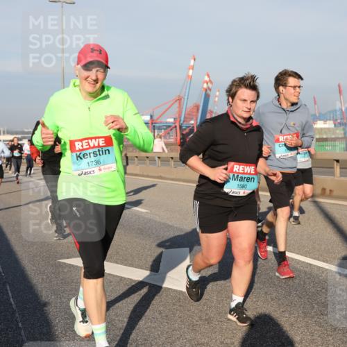 03.10.2025 - Köhlbrandbrückenlauf Yannick Fuchs http://msf.ph/oto/9177497 03.10.2025 08:48:39 Position 2 1736, 1580 meine-sportfotos.de