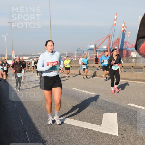 03.10.2025 - Köhlbrandbrückenlauf Yannick Fuchs http://msf.ph/oto/9177525 03.10.2025 08:48:41 Position 2 3668 meine-sportfotos.de