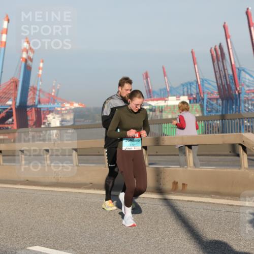 03.10.2025 - Köhlbrandbrückenlauf Yannick Fuchs http://msf.ph/oto/9177600 03.10.2025 08:48:48 Position 2 1761 meine-sportfotos.de