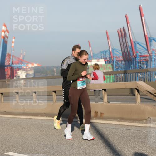 03.10.2025 - Köhlbrandbrückenlauf Yannick Fuchs http://msf.ph/oto/9177604 03.10.2025 08:48:49 Position 2 176 meine-sportfotos.de