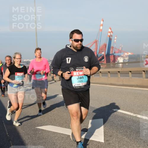 03.10.2025 - Köhlbrandbrückenlauf Yannick Fuchs http://msf.ph/oto/9177618 03.10.2025 08:48:50 Position 2 17, 2905 meine-sportfotos.de