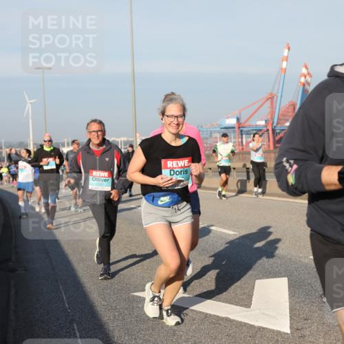 03.10.2025 - Köhlbrandbrückenlauf Yannick Fuchs http://msf.ph/oto/9177626 03.10.2025 08:48:51 Position 2 1287, 17, 2905 meine-sportfotos.de