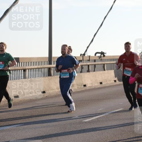03.10.2025 - Köhlbrandbrückenlauf Yannick Fuchs http://msf.ph/oto/9177680 03.10.2025 08:29:39 Position 1 1534, 1675, 1066, 20975, 1515, 1514 meine-sportfotos.de