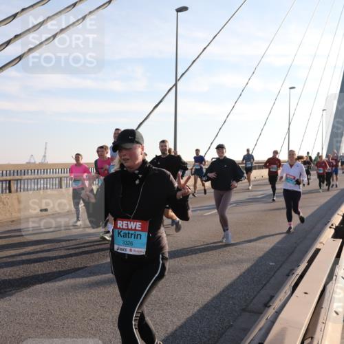 03.10.2025 - Köhlbrandbrückenlauf Yannick Fuchs http://msf.ph/oto/9177856 03.10.2025 08:29:56 Position 1 3326 meine-sportfotos.de