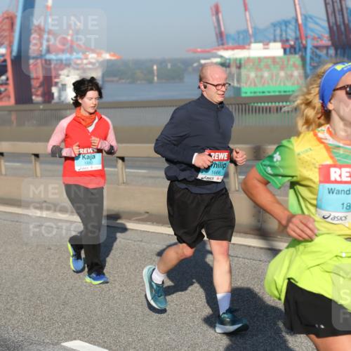 03.10.2025 - Köhlbrandbrückenlauf Yannick Fuchs http://msf.ph/oto/9177890 03.10.2025 08:49:19 Position 2 1480, 1666, 1879 meine-sportfotos.de