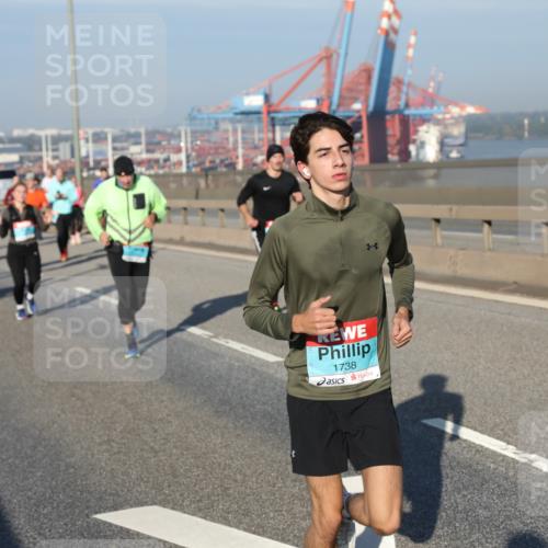03.10.2025 - Köhlbrandbrückenlauf Yannick Fuchs http://msf.ph/oto/9177917 03.10.2025 08:49:21 Position 2 1738 meine-sportfotos.de