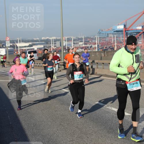03.10.2025 - Köhlbrandbrückenlauf Yannick Fuchs http://msf.ph/oto/9177932 03.10.2025 08:49:23 Position 2 181, 2724 meine-sportfotos.de