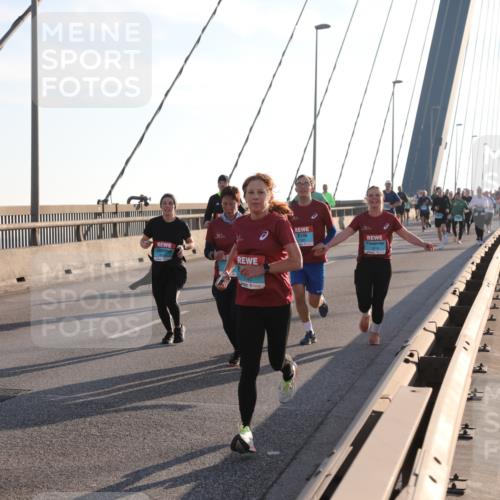 03.10.2025 - Köhlbrandbrückenlauf Yannick Fuchs http://msf.ph/oto/9177933 03.10.2025 08:30:00 Position 1 1818 meine-sportfotos.de