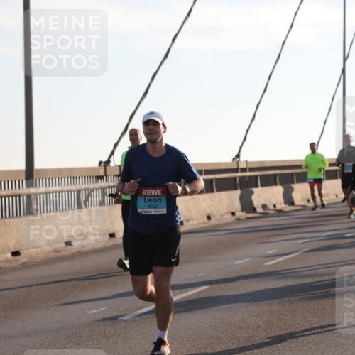 03.10.2025 - Köhlbrandbrückenlauf Yannick Fuchs http://msf.ph/oto/9178019 03.10.2025 08:30:06 Position 1 3653 meine-sportfotos.de
