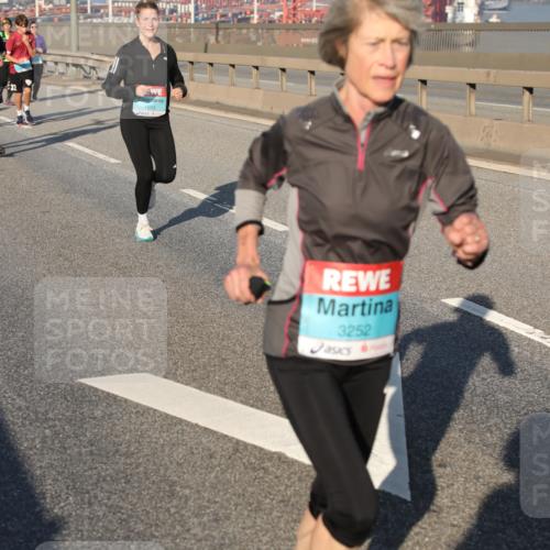 03.10.2025 - Köhlbrandbrückenlauf Yannick Fuchs http://msf.ph/oto/9178072 03.10.2025 08:49:36 Position 2 1693, 3252 meine-sportfotos.de