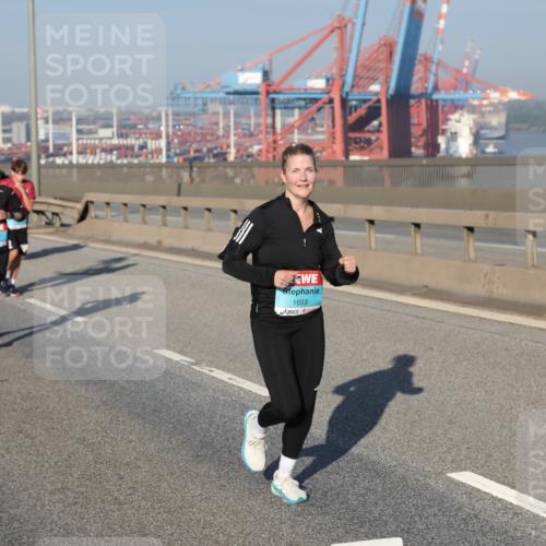03.10.2025 - Köhlbrandbrückenlauf Yannick Fuchs http://msf.ph/oto/9178078 03.10.2025 08:49:37 Position 2 1693 meine-sportfotos.de