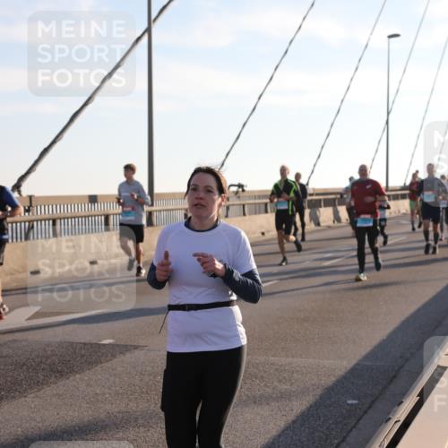 03.10.2025 - Köhlbrandbrückenlauf Yannick Fuchs http://msf.ph/oto/9178163 03.10.2025 08:30:22 Position 1  meine-sportfotos.de