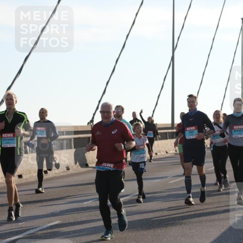 03.10.2025 - Köhlbrandbrückenlauf Yannick Fuchs http://msf.ph/oto/9178170 03.10.2025 08:30:23 Position 1 1201, 10, 1439 meine-sportfotos.de