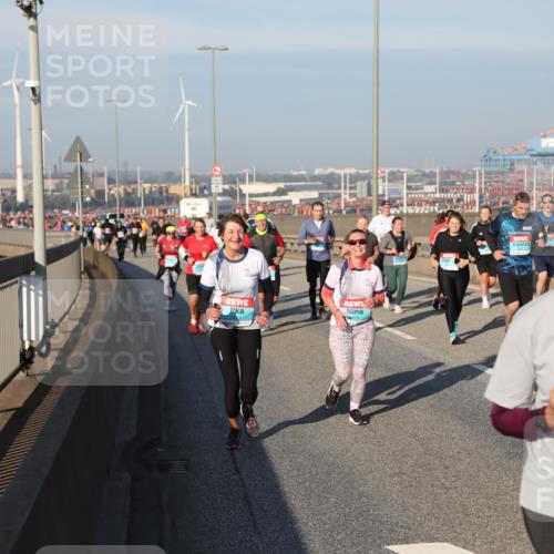 03.10.2025 - Köhlbrandbrückenlauf Yannick Fuchs http://msf.ph/oto/9178180 03.10.2025 08:49:44 Position 2 1719 meine-sportfotos.de