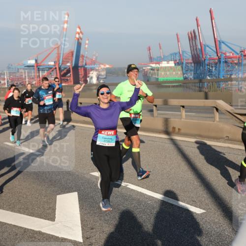 03.10.2025 - Köhlbrandbrückenlauf Yannick Fuchs http://msf.ph/oto/9178197 03.10.2025 08:49:45 Position 2 3726 meine-sportfotos.de