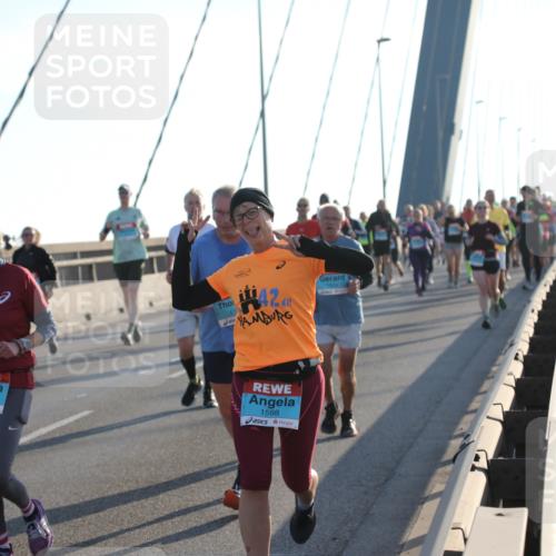 03.10.2025 - Köhlbrandbrückenlauf Yannick Fuchs http://msf.ph/oto/9178207 03.10.2025 08:30:28 Position 1 1633, 13, 42, 1522, 1598 meine-sportfotos.de