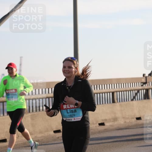 03.10.2025 - Köhlbrandbrückenlauf Yannick Fuchs http://msf.ph/oto/9178354 03.10.2025 08:31:06 Position 1 1829, 3394 meine-sportfotos.de