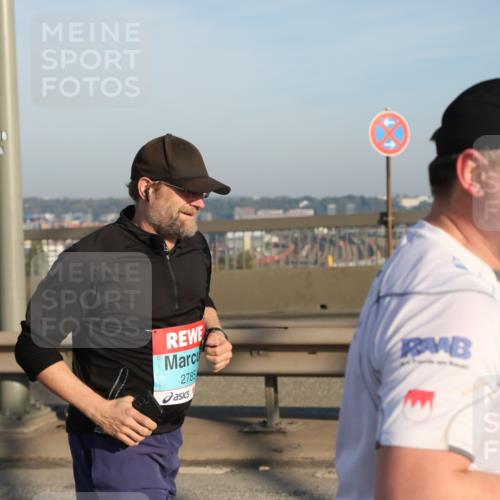 03.10.2025 - Köhlbrandbrückenlauf Yannick Fuchs http://msf.ph/oto/9178365 03.10.2025 08:49:58 Position 2 2785 meine-sportfotos.de
