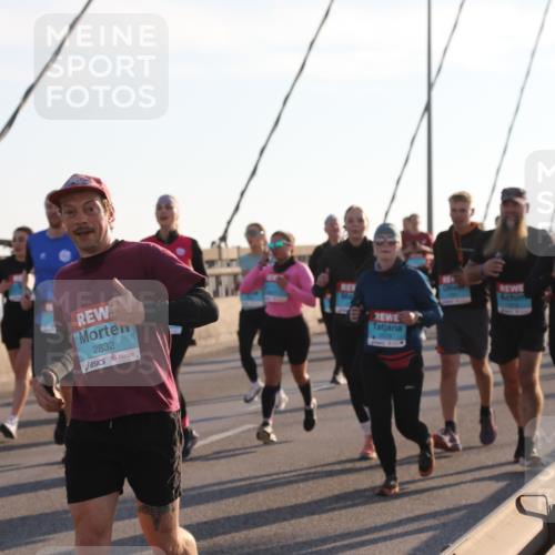 03.10.2025 - Köhlbrandbrückenlauf Yannick Fuchs http://msf.ph/oto/9178370 03.10.2025 08:31:07 Position 1 2832 meine-sportfotos.de