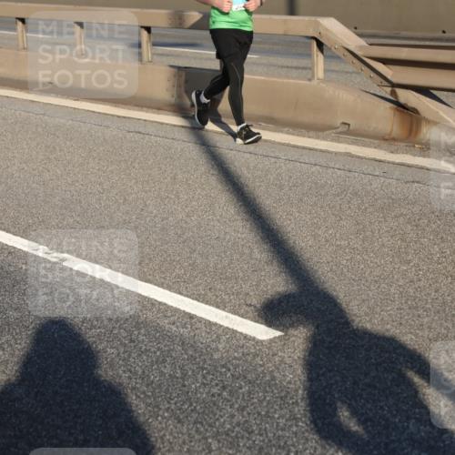 03.10.2025 - Köhlbrandbrückenlauf Yannick Fuchs http://msf.ph/oto/9178393 03.10.2025 08:50:00 Position 2  meine-sportfotos.de