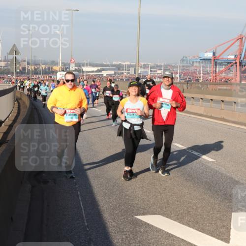 03.10.2025 - Köhlbrandbrückenlauf Yannick Fuchs http://msf.ph/oto/9178500 03.10.2025 08:50:13 Position 2  meine-sportfotos.de
