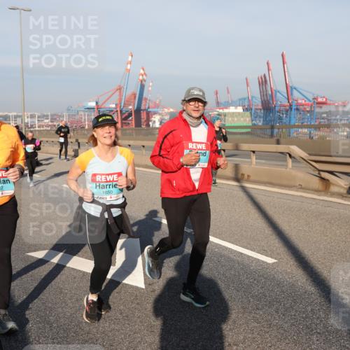 03.10.2025 - Köhlbrandbrückenlauf Yannick Fuchs http://msf.ph/oto/9178522 03.10.2025 08:50:16 Position 2 0, 1667, 1650 meine-sportfotos.de