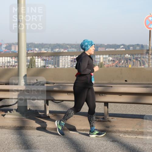 03.10.2025 - Köhlbrandbrückenlauf Yannick Fuchs http://msf.ph/oto/9178544 03.10.2025 08:50:19 Position 2 118 meine-sportfotos.de