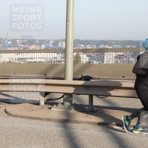 03.10.2025 - Köhlbrandbrückenlauf Yannick Fuchs http://msf.ph/oto/9178546 03.10.2025 08:50:19 Position 2 118 meine-sportfotos.de
