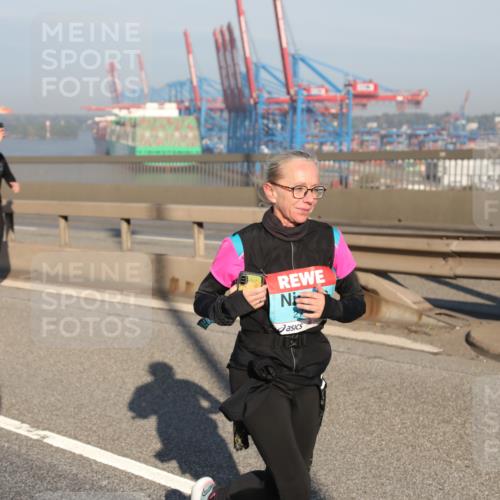 03.10.2025 - Köhlbrandbrückenlauf Yannick Fuchs http://msf.ph/oto/9178551 03.10.2025 08:50:20 Position 2 1609 meine-sportfotos.de