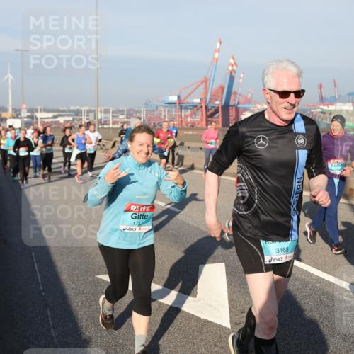 03.10.2025 - Köhlbrandbrückenlauf Yannick Fuchs http://msf.ph/oto/9178607 03.10.2025 08:50:25 Position 2 1737, 3468 meine-sportfotos.de