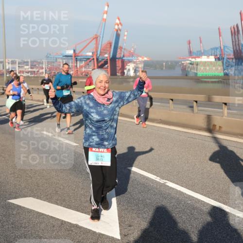 03.10.2025 - Köhlbrandbrückenlauf Yannick Fuchs http://msf.ph/oto/9178618 03.10.2025 08:50:27 Position 2 3823, 2886 meine-sportfotos.de
