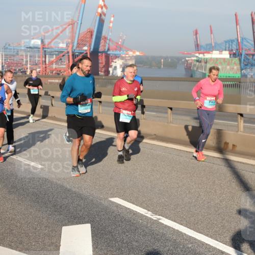 03.10.2025 - Köhlbrandbrückenlauf Yannick Fuchs http://msf.ph/oto/9178627 03.10.2025 08:50:28 Position 2 1121, 2544 meine-sportfotos.de