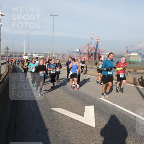 03.10.2025 - Köhlbrandbrückenlauf Yannick Fuchs http://msf.ph/oto/9178636 03.10.2025 08:50:29 Position 2  meine-sportfotos.de
