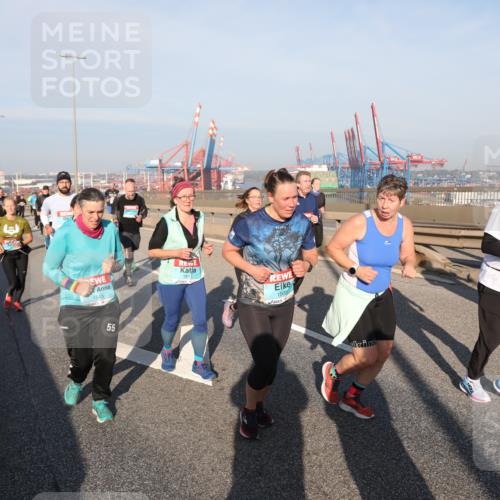 03.10.2025 - Köhlbrandbrückenlauf Yannick Fuchs http://msf.ph/oto/9178663 03.10.2025 08:50:32 Position 2 1545, 55, 1911, 1502, 3698 meine-sportfotos.de