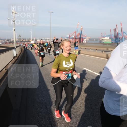 03.10.2025 - Köhlbrandbrückenlauf Yannick Fuchs http://msf.ph/oto/9178688 03.10.2025 08:50:35 Position 2  meine-sportfotos.de