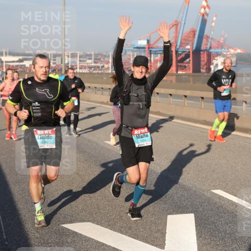 03.10.2025 - Köhlbrandbrückenlauf Yannick Fuchs http://msf.ph/oto/9178696 03.10.2025 08:50:36 Position 2 2392, 1031 meine-sportfotos.de