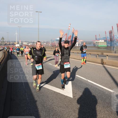 03.10.2025 - Köhlbrandbrückenlauf Yannick Fuchs http://msf.ph/oto/9178703 03.10.2025 08:50:36 Position 2  meine-sportfotos.de