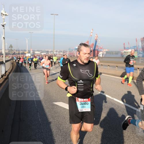 03.10.2025 - Köhlbrandbrückenlauf Yannick Fuchs http://msf.ph/oto/9178714 03.10.2025 08:50:37 Position 2 2392, 1031 meine-sportfotos.de