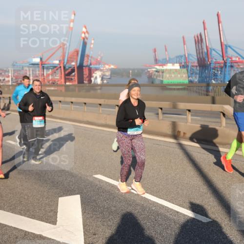 03.10.2025 - Köhlbrandbrückenlauf Yannick Fuchs http://msf.ph/oto/9178721 03.10.2025 08:50:38 Position 2 1282 meine-sportfotos.de