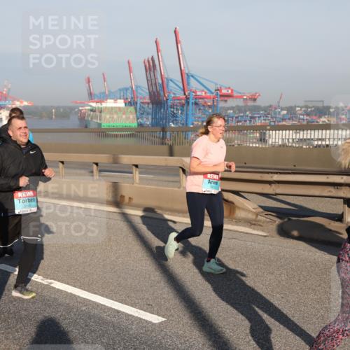 03.10.2025 - Köhlbrandbrückenlauf Yannick Fuchs http://msf.ph/oto/9178734 03.10.2025 08:50:40 Position 2 2867, 3148, 1672, 118 meine-sportfotos.de