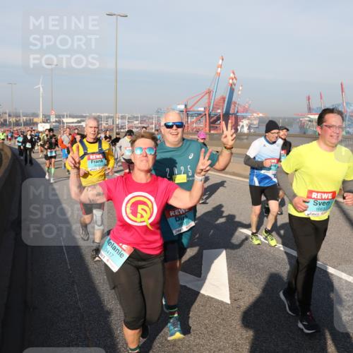 03.10.2025 - Köhlbrandbrückenlauf Yannick Fuchs http://msf.ph/oto/9178797 03.10.2025 08:50:47 Position 2 2025, 3417, 3697, 1663 meine-sportfotos.de