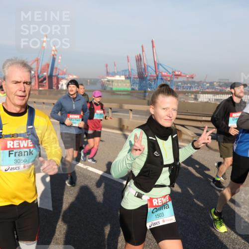 03.10.2025 - Köhlbrandbrückenlauf Yannick Fuchs http://msf.ph/oto/9178815 03.10.2025 08:50:49 Position 2 3050, 1503, 10 meine-sportfotos.de